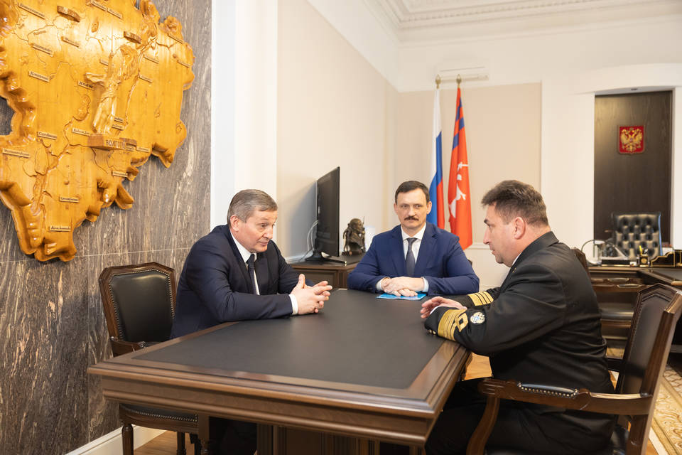 Волгоградский губернатор Андрей Бочаров провел встречу с Олегом Малкиным