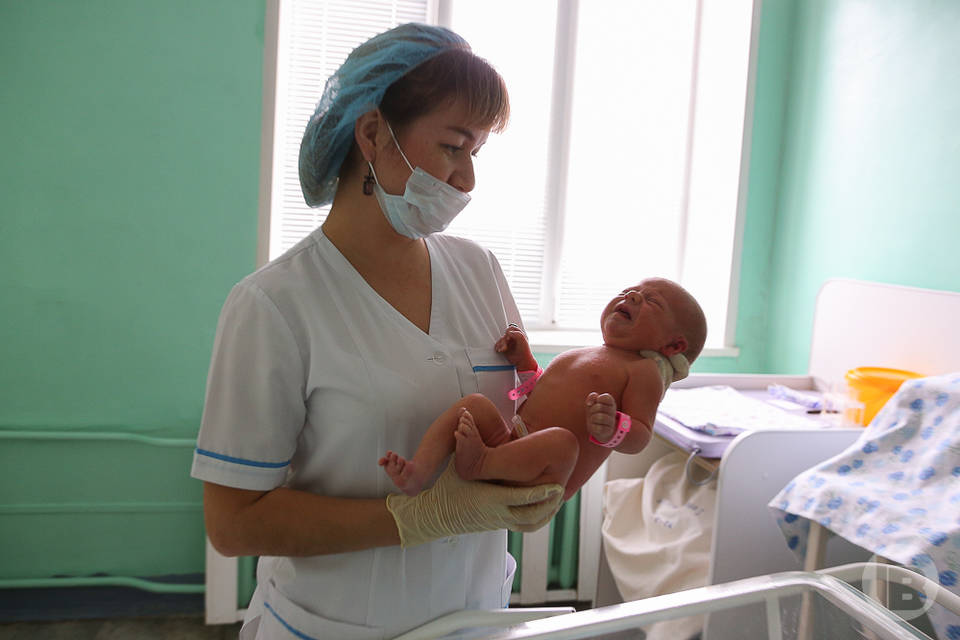 В Волгоградской области 14-летняя девочка родила ребенка