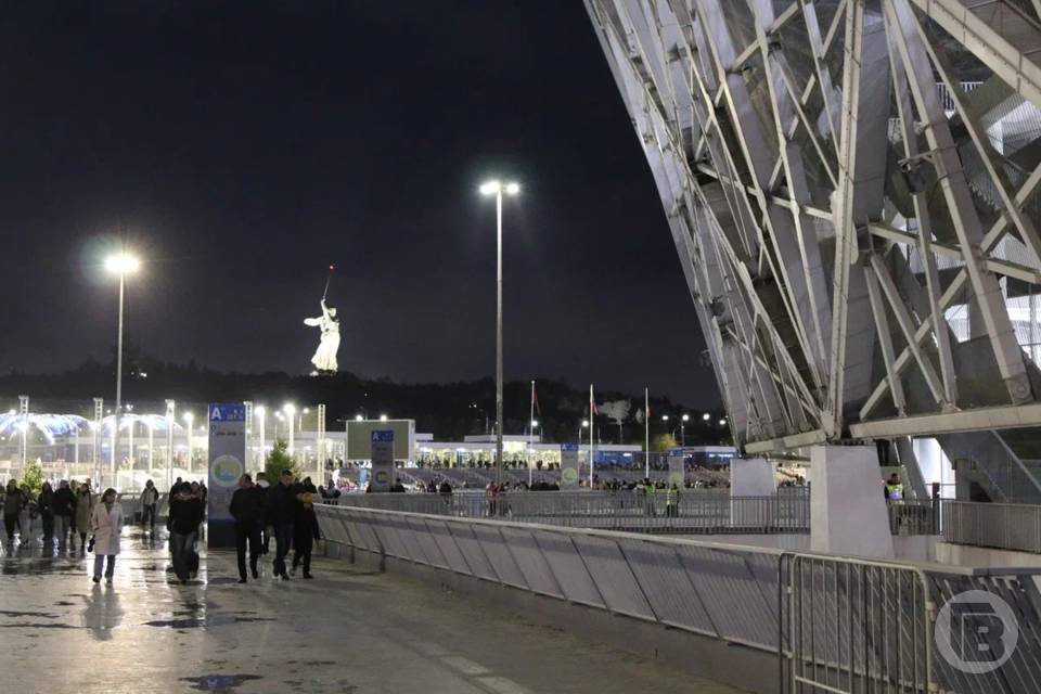 Болельщики из разных регионов приехали на «Волгоград Арену» на матч России и Ирана